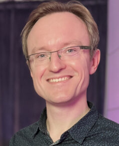 dr Tomasz Miller