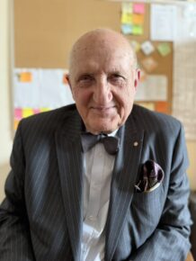 prof. Marek Krawczyk